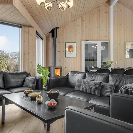 Amazing In Tisvildeleje With Kitchen Holloselund