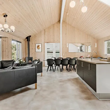 Amazing In Tisvildeleje With Kitchen *