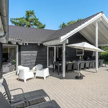Amazing In Tisvildeleje With Kitchen